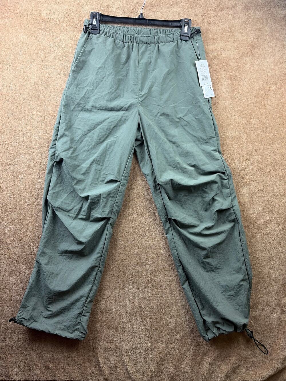 NWT Zoe & Phoebe Parachute Toggle Jogger Pants Green Size Small Sage Nylon